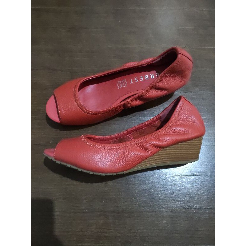 SALE Sepatu wedges Everbest preloved