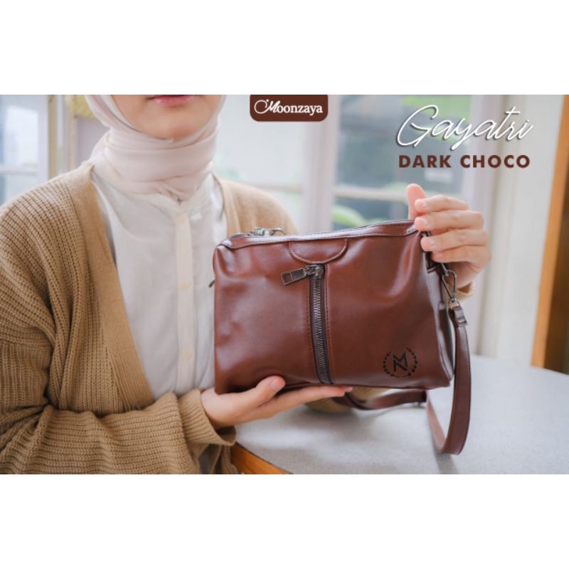 Tas cewek slempang Gayatri moonzaya
