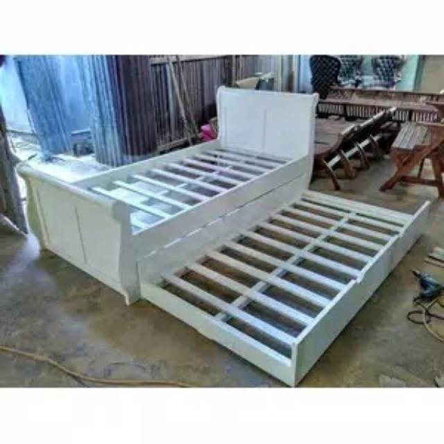 tempat tidur bagong duco putih mebel jepara,furniture