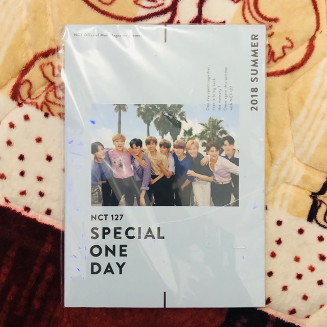 Nct 127 memorial book photobook Mark taeyong haechan jaehyun johnny doyoung taeil yuta