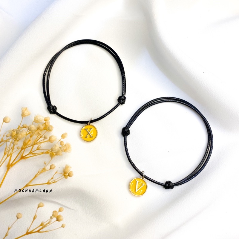 Gelang Inisial Bulat Gantung Kuning / gelang tali / gelang enamel epoxy