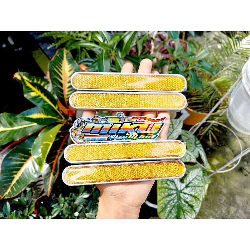 mata kucing/pemanis shock depan unniversal kesemua motor