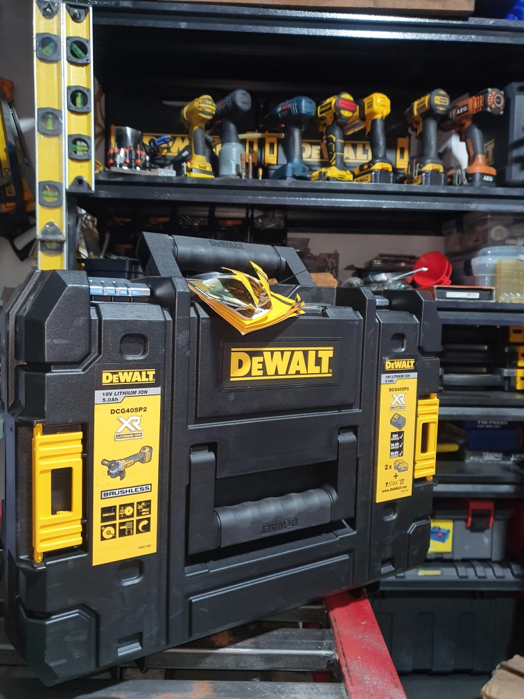 Mesin Gerinda Baterai Dcg405 Dewalt Cordless Grinder Dcg 405 20volt