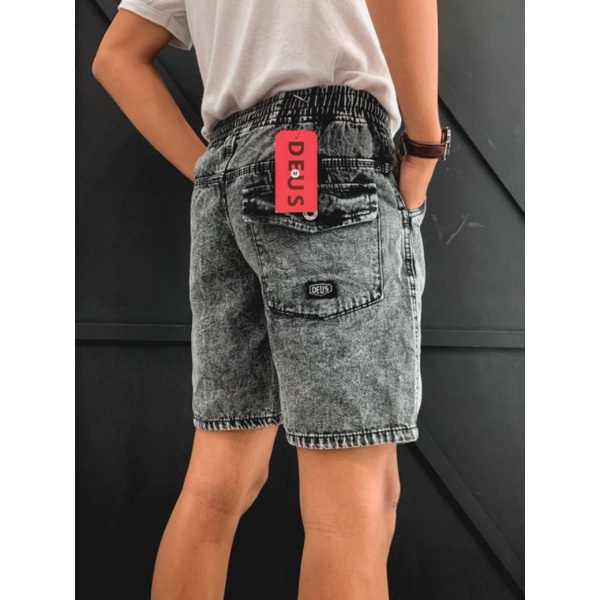 celana pendek jens pria boardshort hitam size M - XL celana pendek jeans pria celana santai