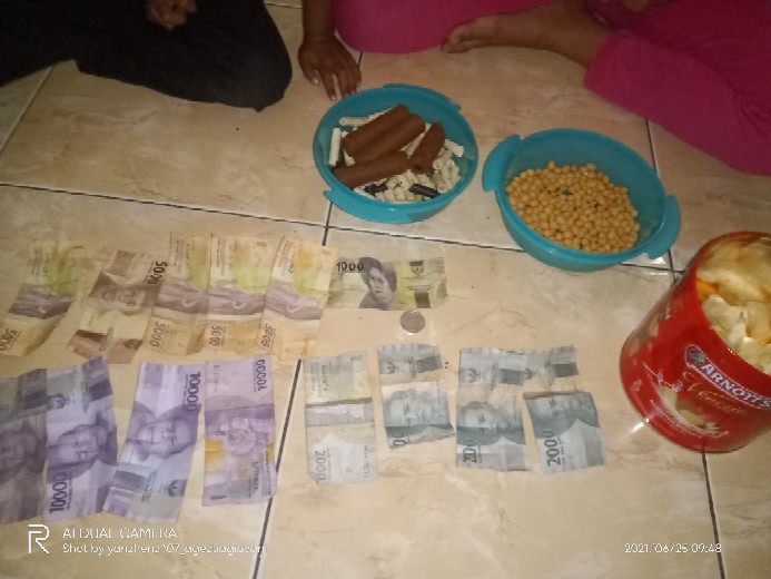 Mesteri Box Random