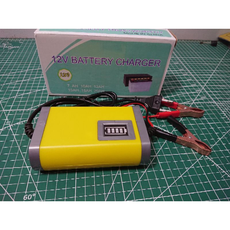 Charger Aki Otomatis, Cas Aki Otomatis Output 13.8v 2 Ampere