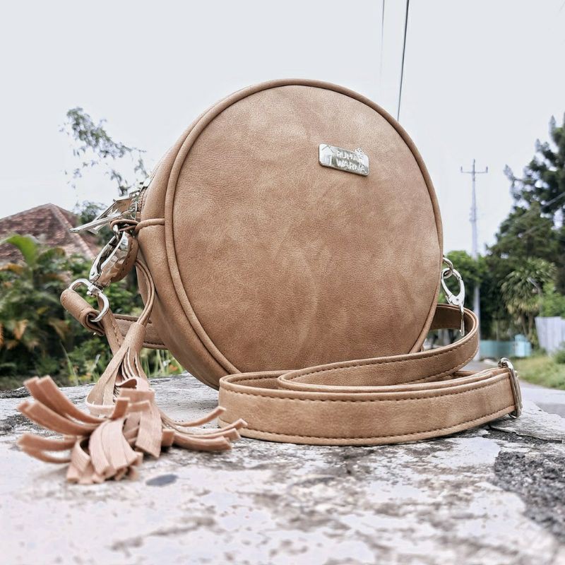 Tas Selempang Annora Premi Camel Rumah Warna