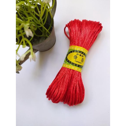 Tali satin simpul cina merah