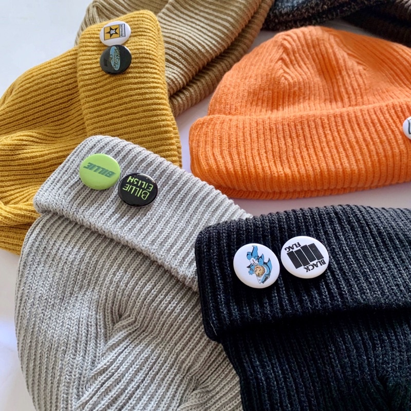 Beanie Hat Gratis 2 pin