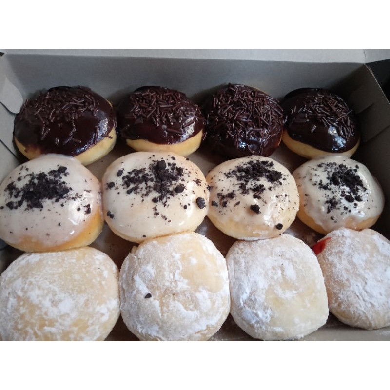 

DONAT MIX BOMBOLONI (ISI 12 PCS)