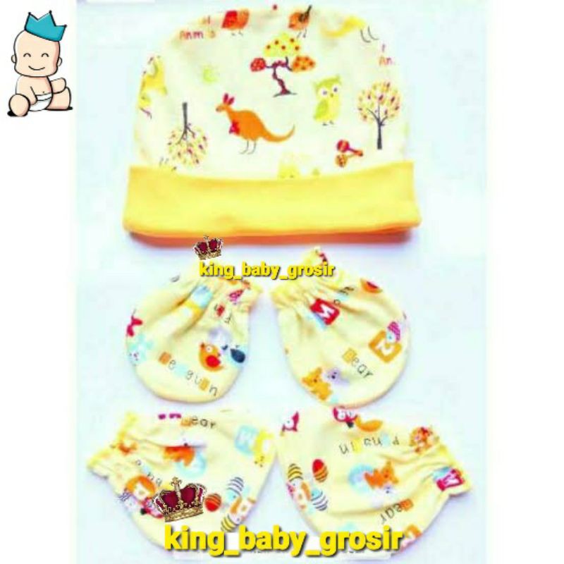 TOPI SET SARUNG TANGAN &amp; KAKI BAYI MERK HUG-ME PREMIUM