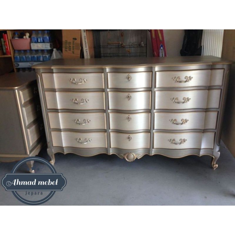 KABINET MEJA TV MEJA PAJANGAN MEJA HIAS MEWAH