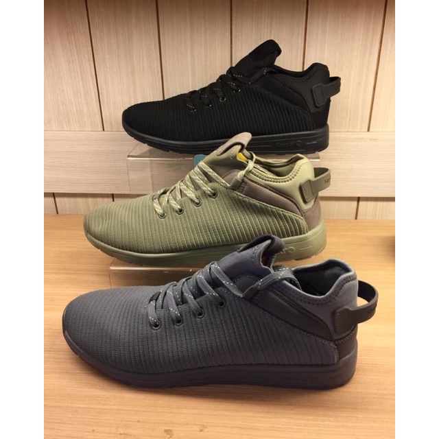 HUSH PUPPIES Sepatu Pria