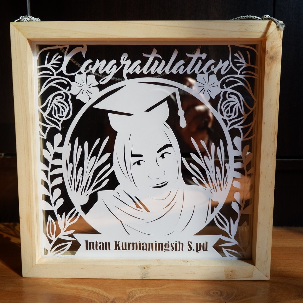 

Graduation Paper Cutting rame_One Face