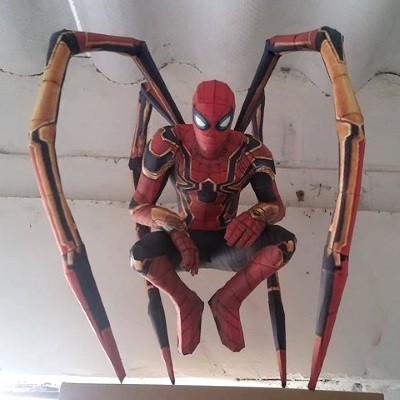 DIY Papercraft Iron Spider Man