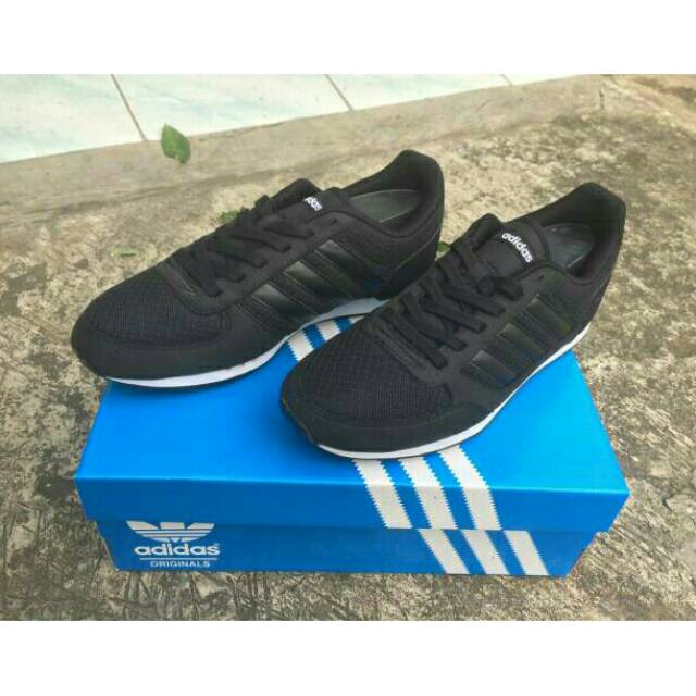 Adidas neo city racer full black