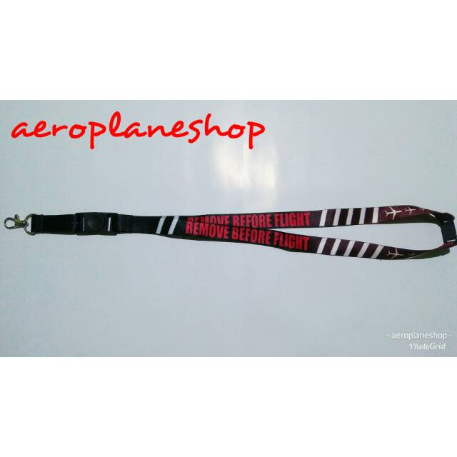 

Lanyard tali id Remove before flight