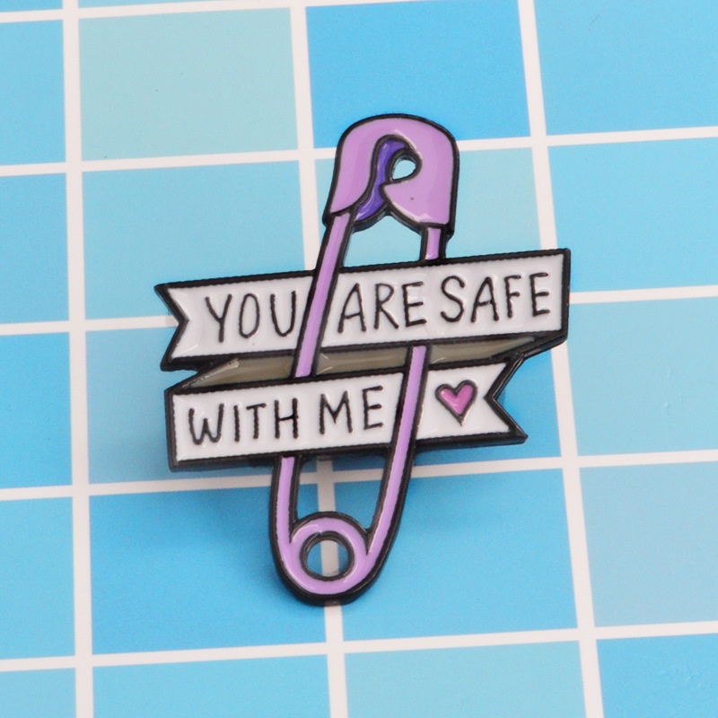 Bros Pin Enamel Tulisan You Are Safe with Me Untuk Aksesoris Tas Ransel