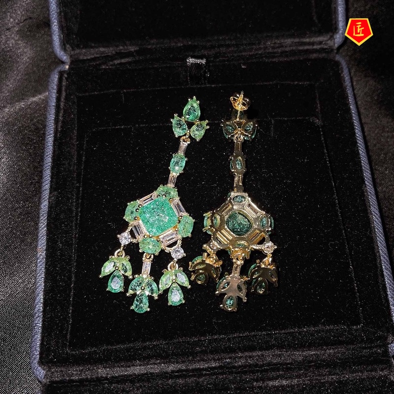 [Ready Stock]Women's 925 Silver Luxury Vintage Green Gem Long Stud Earrings