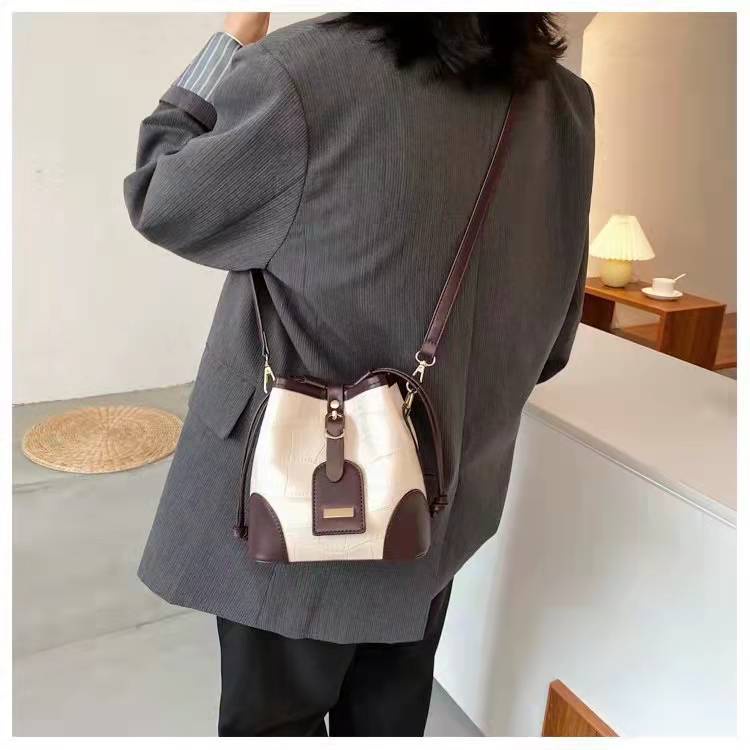 170 Tas Selempang Wanita Import (1 KG MUAT 2)tas handbag Elegant Fashion Kekinian wanita import terbaru