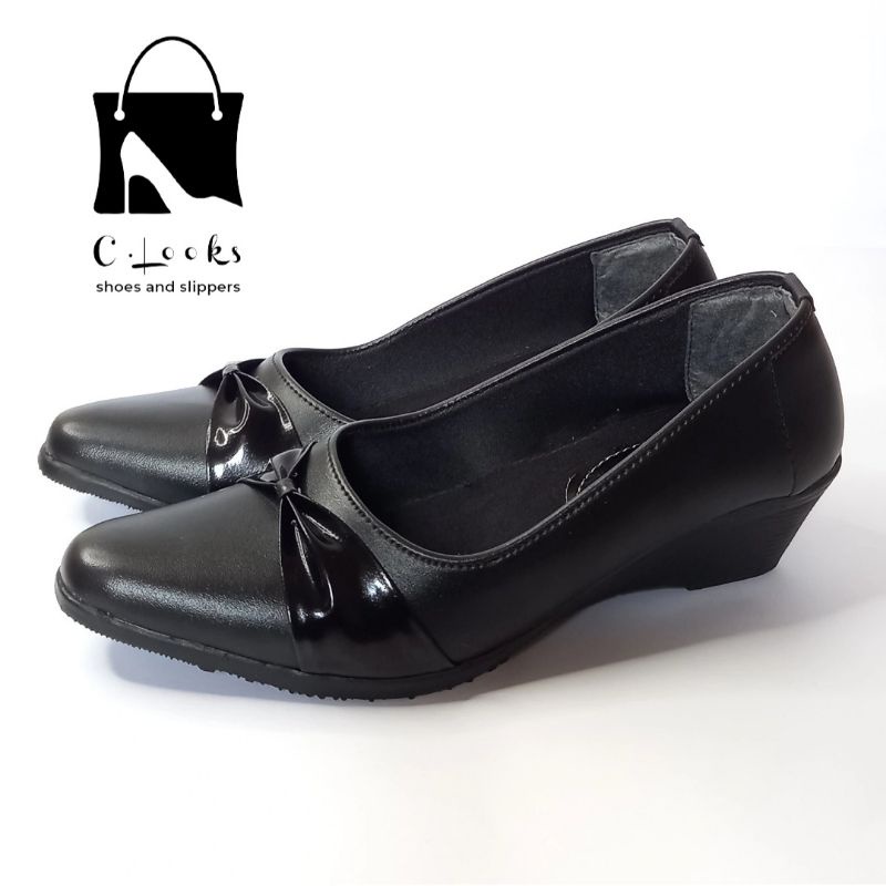 Kickers PK.07 Hitam Sepatu Pantofel Wanita Pita Kerja Guru Hak 5 Cm