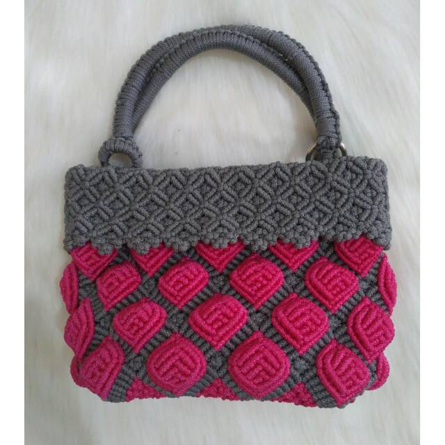 TAS TALIKUR MOTIF DAUN TIMBUL