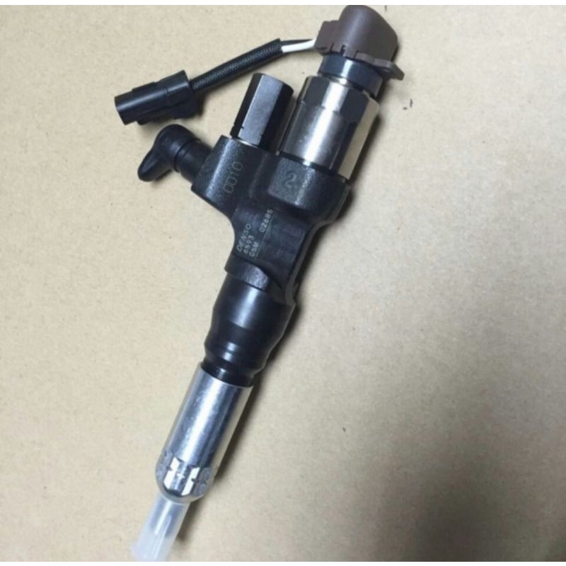 Kobelco SK330-8 Injector