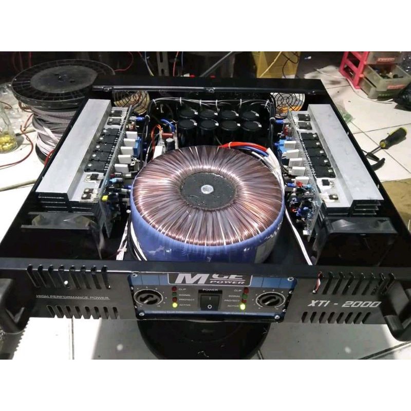 POWER clas H900 by MGE  2U