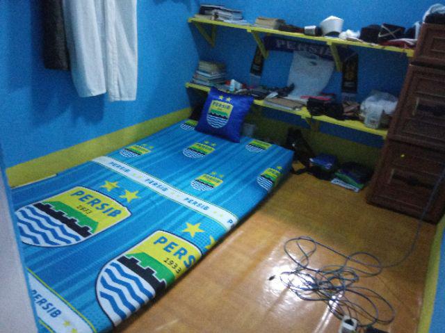 Bantal Persib / Bantal Bola / Souvenir Bola / Bantal Custom Foto / Bantal Biru / Kado Unik Spesial