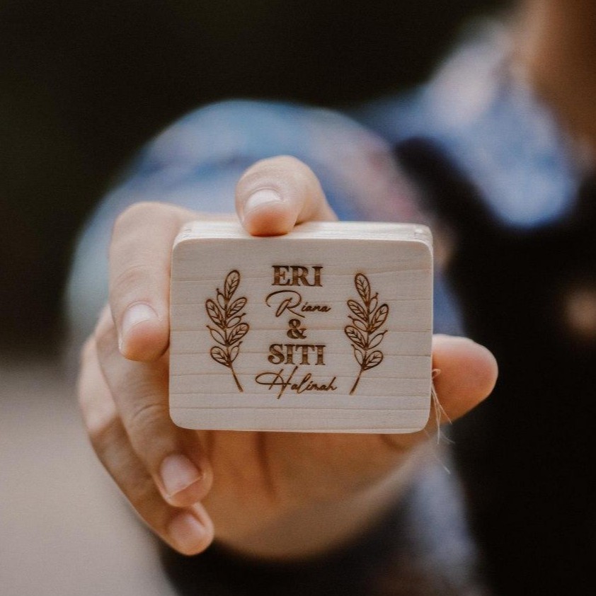 KOTAK CINCIN TUNANGAN CUSTOM NAMA RING BEARER TEMPAT CINCIN COUPLE BOX CINCIN RUSTIC