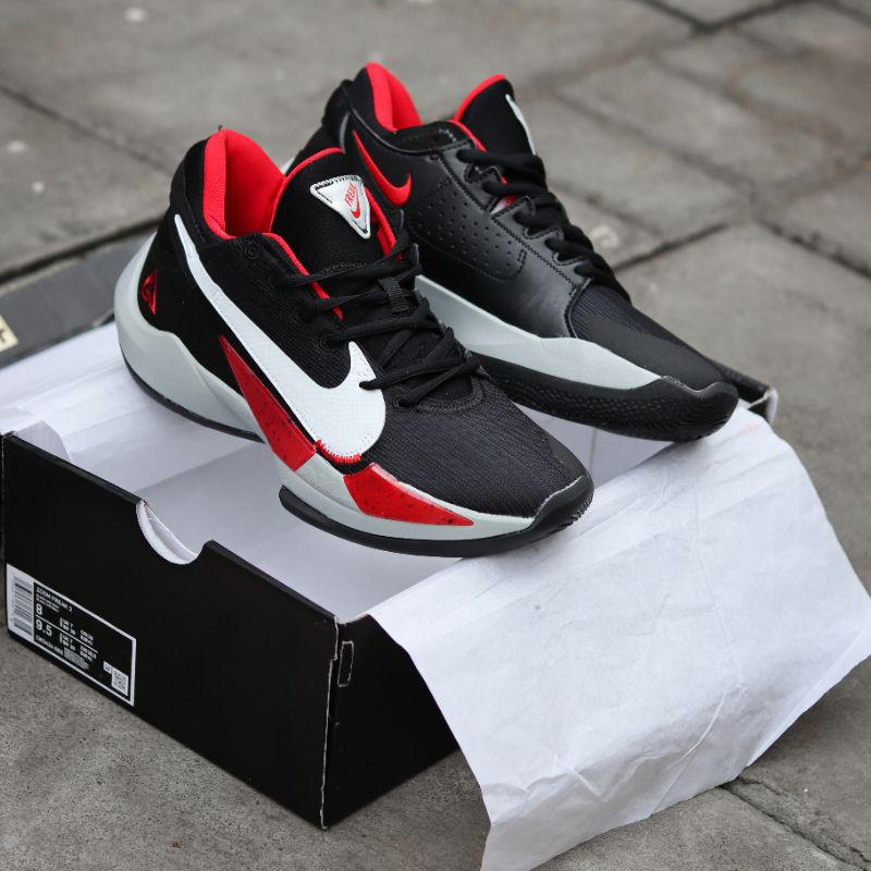 Nike zoom freak 2 white red / Sepatu nike / Sepatu pria