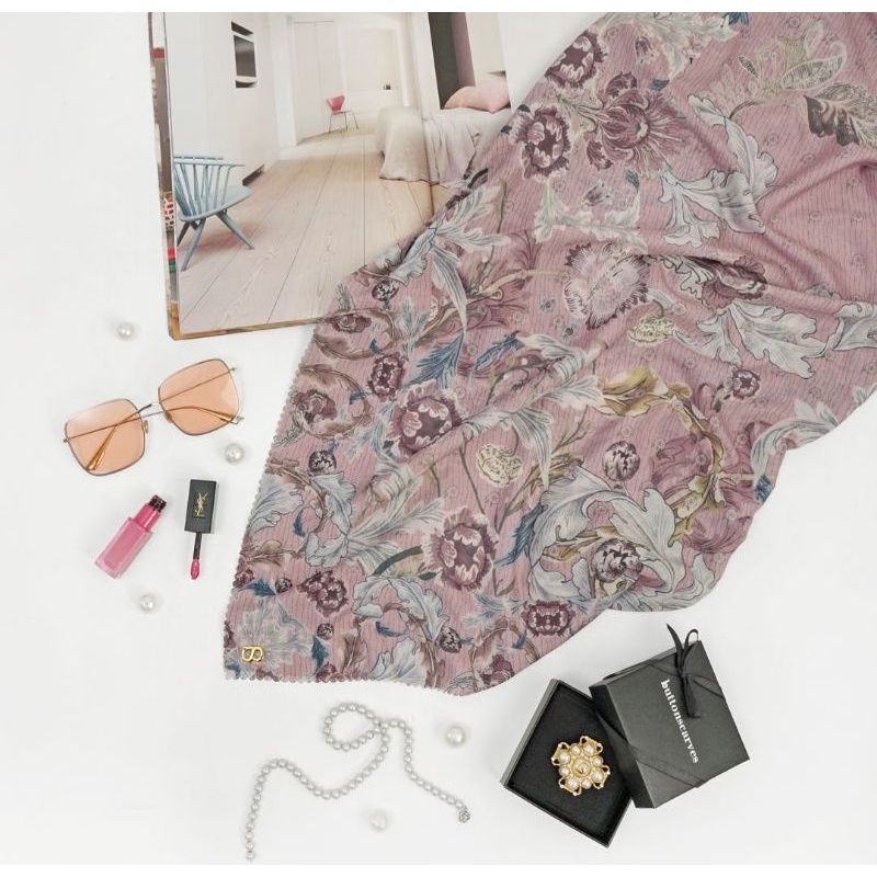 Buttonscarves Royale Series in PINK