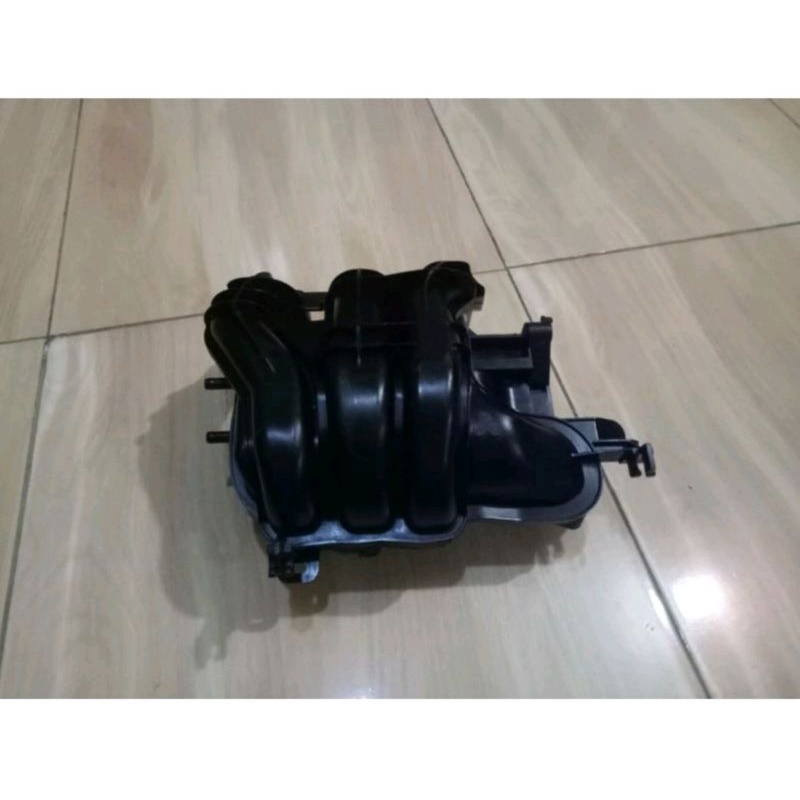 Intake Manifold Daihatsu Sigra 1.0