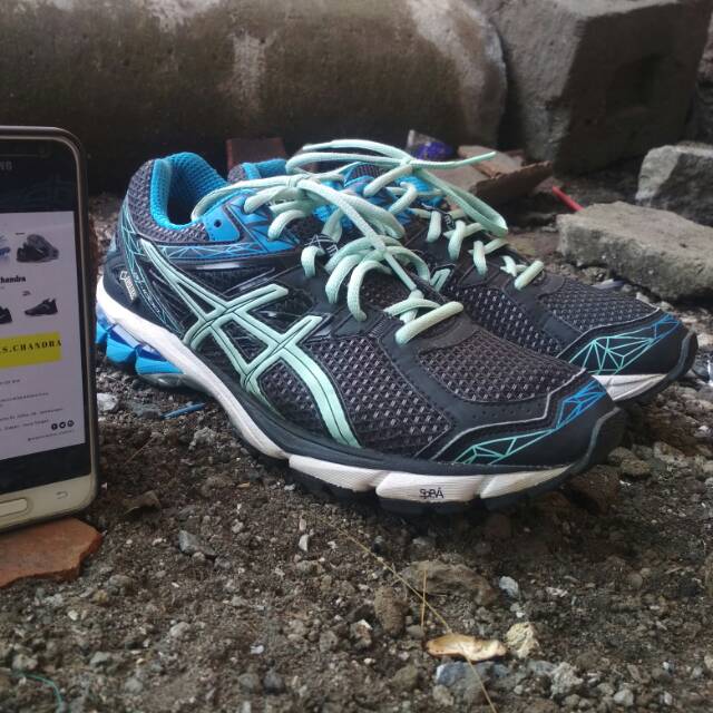 ASICS GT-1000