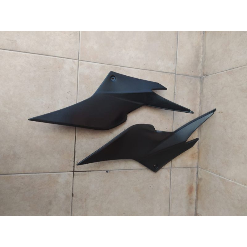cover tutup aki kanan kiri ninja 250 karbu