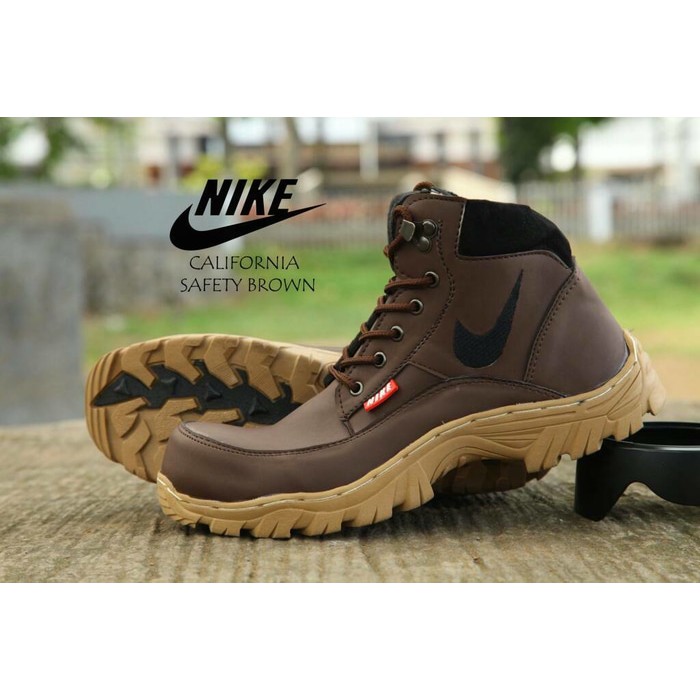 sepatu safety nike