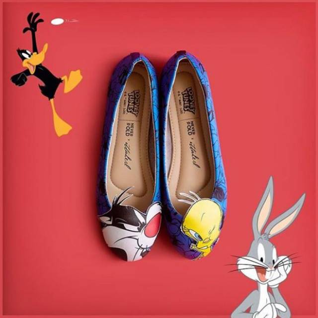 

Ittaherl x Looney Tunes Slyvester Tweety Ballerina Naval - Size 38