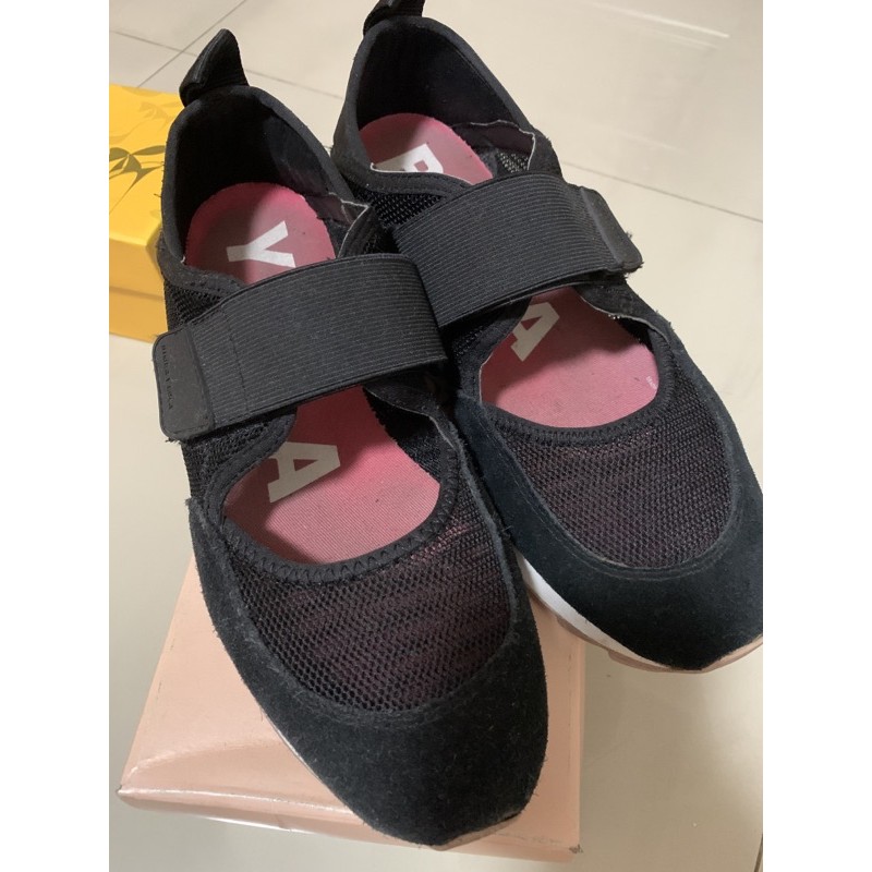 PRELOVED SEPATU WANITA MURAH - Original Bimba Y Lola, ukuran 39