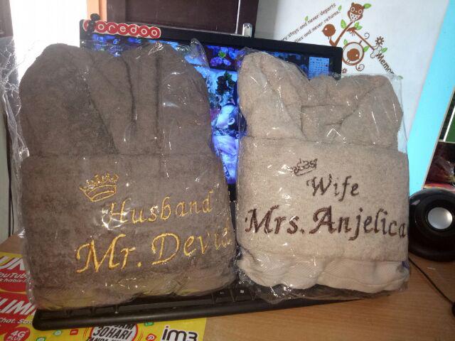 Bordir Souvenir + Handuk Mandi Evolution-fourline By Terry Palmer 70x140