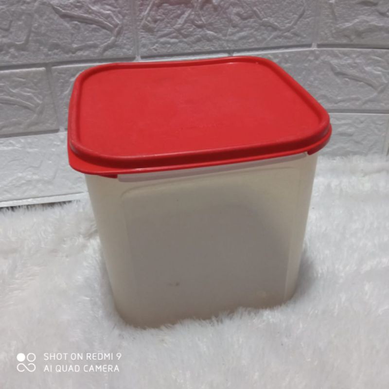 mm square 4 liter Tupperware second