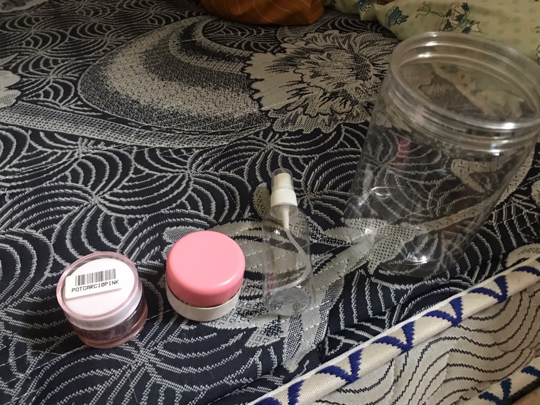 Pot Cream 12,5 Gram Putih Susu List Gold / 5 Gram Natural