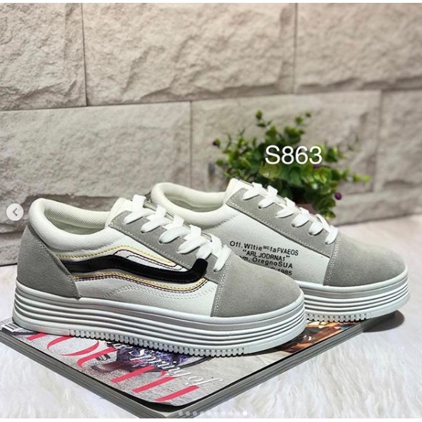 Sepatu Sneakers S863