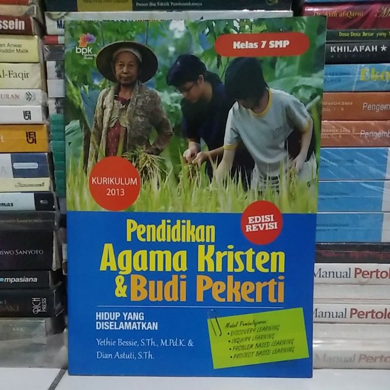 Buku Pelajaran Pendidikan Agama Kristen dan Budi Pekerti kelas 7 SMP