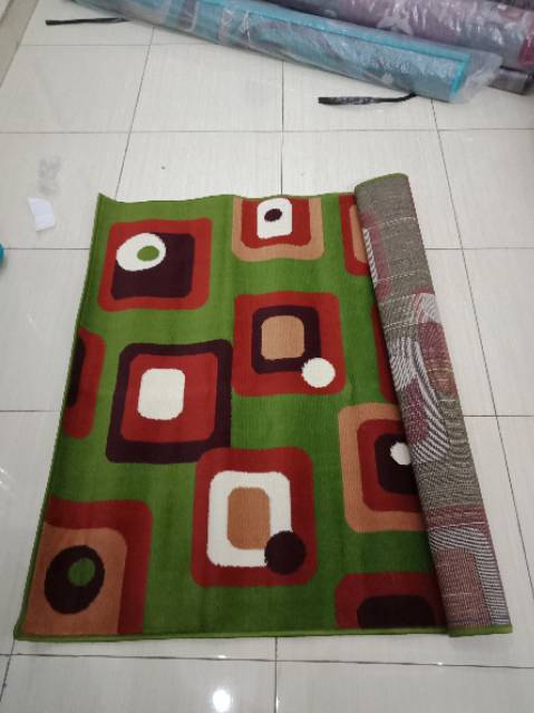 Karpet Permadani Motif Ukuran 115x155 cm Kualitas Premium Bahan Lembut dan Halus