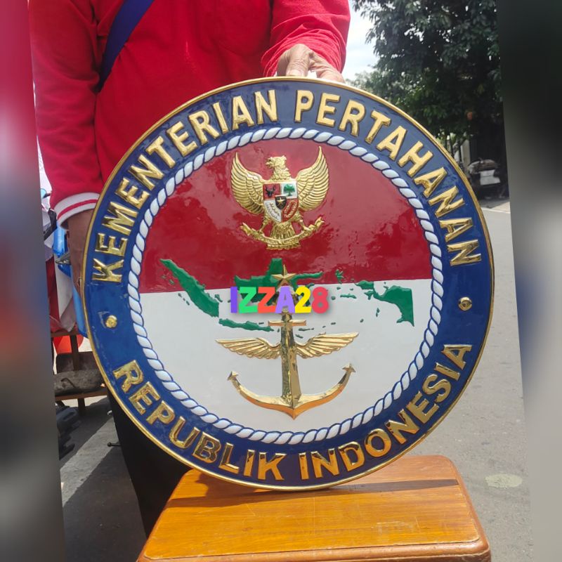 

logo Kemhan bahan plat Kuningan ukuran 100 cm
