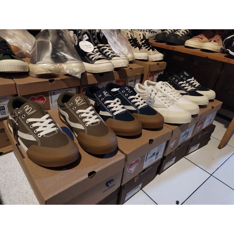 Sepatu Patrobas Cloud Low Olive / Black White / Navy / Off White / All Black