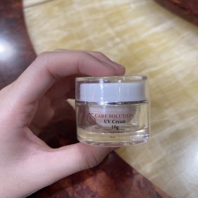 Care Solution CS UV cream (cream anti matahari)