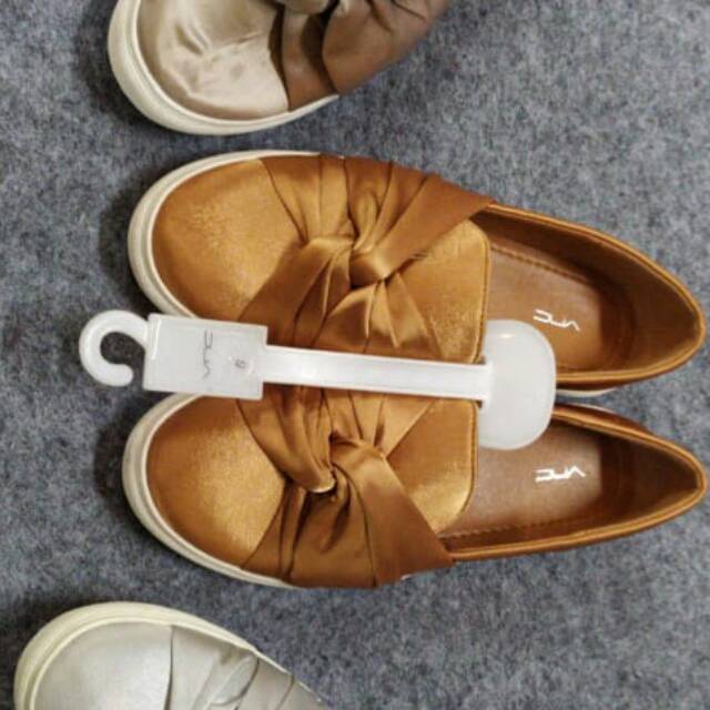 SEPATU VNC SALE
