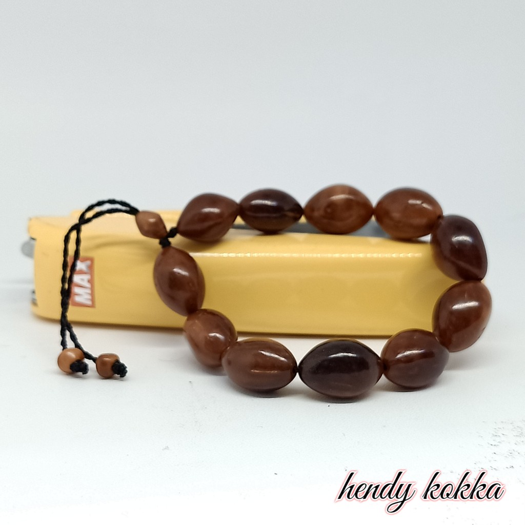 gelang kokka kaukah oval besar coklat