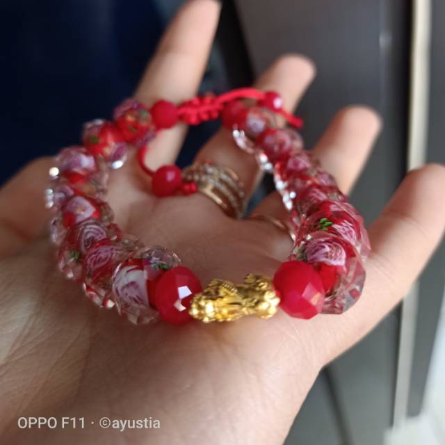Gelang manik kaca naga emas